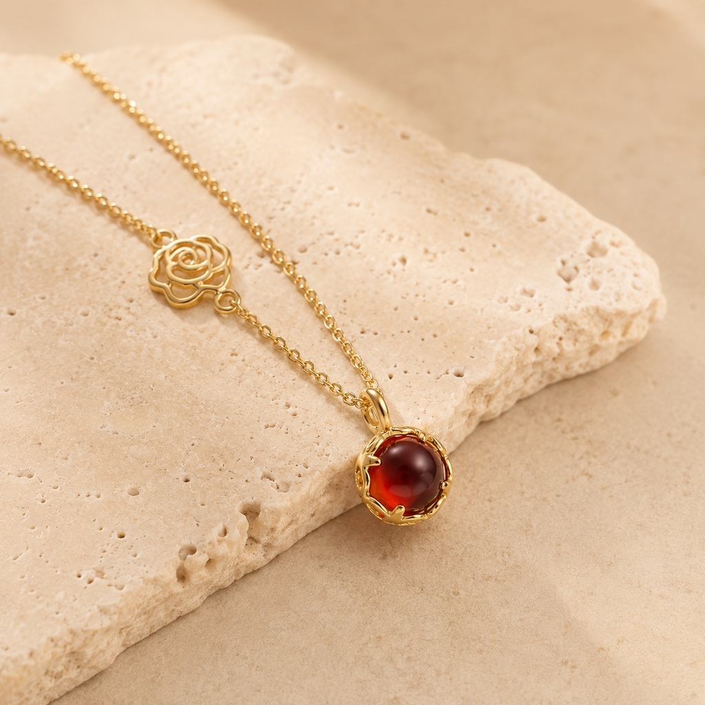 Amarante Necklace