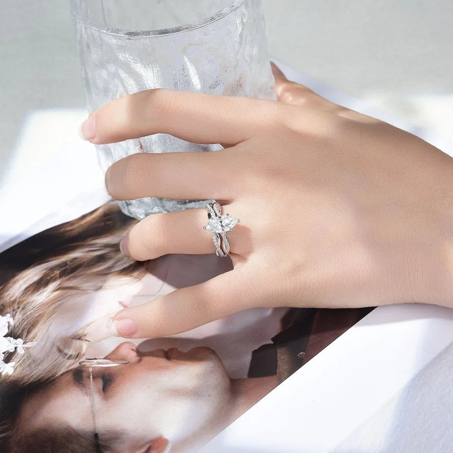 Side profile of the Maison Bragga Sélyria 3 carat moissanite ring